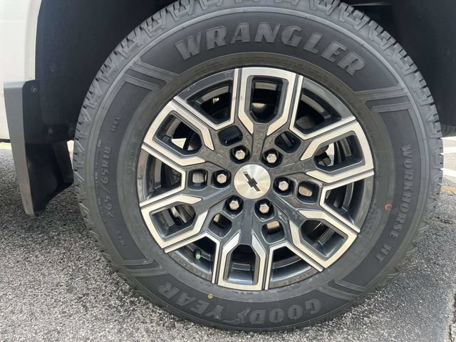 Used 2023 Chevrolet Colorado Z71 w/ Z71 Convenience Package 2 AWD/4WD image 11