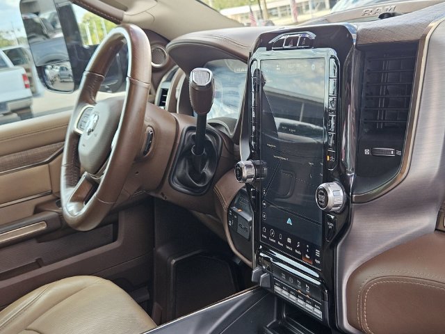 Used 2022 RAM 2500 Limited AWD/4WD image 12