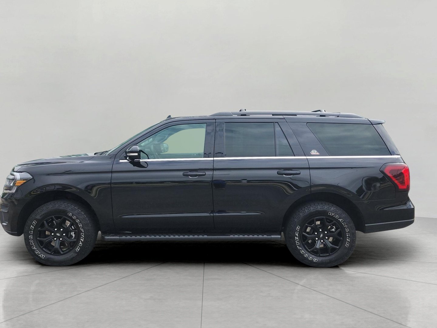 Certified 2024 Ford Expedition Timberline AWD/4WD image 6