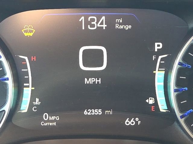 Used 2023 Chrysler Pacifica Touring-L image 46