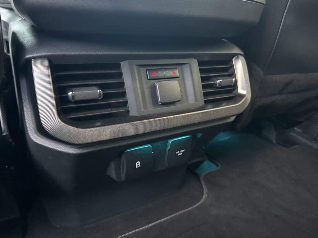 Certified 2023 Ford F150 Platinum w/ Equipment Group 701A High image 38