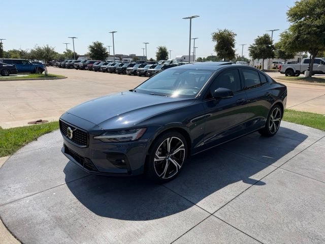 Used 2024 Volvo S60 B5 Plus AWD/4WD image 3
