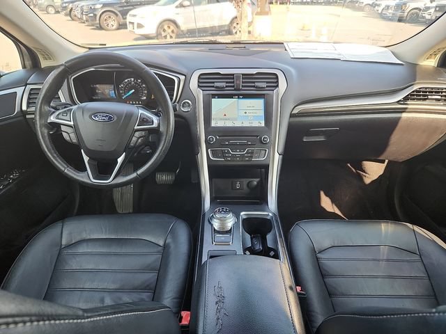 Certified 2017 Ford Fusion SE w/ Fusion SE Technology Package AWD/4WD image 8
