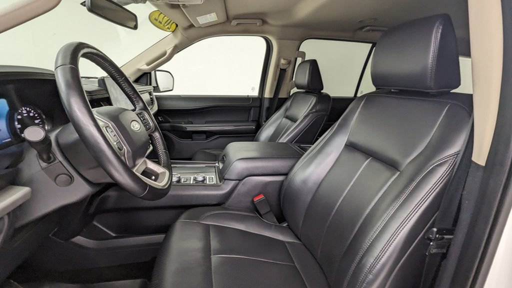 Certified 2022 Ford Expedition XLT AWD/4WD image 2