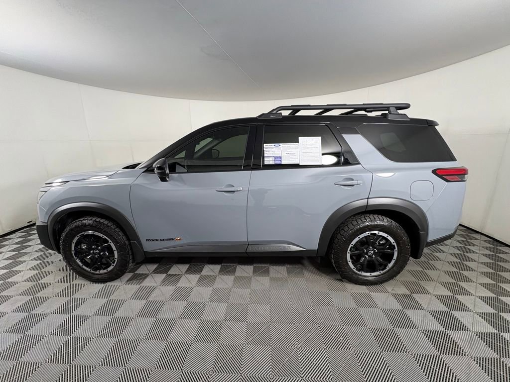 Used 2025 Nissan Pathfinder Rock Creek image 2