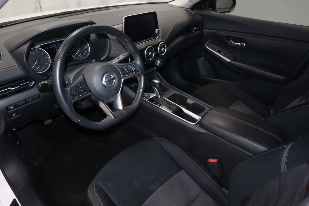 Used 2023 Nissan Sentra SR w/ Trunk Package image 24