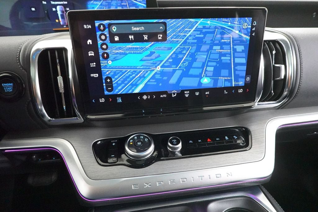 Certified 2025 Ford Expedition Platinum AWD/4WD image 17