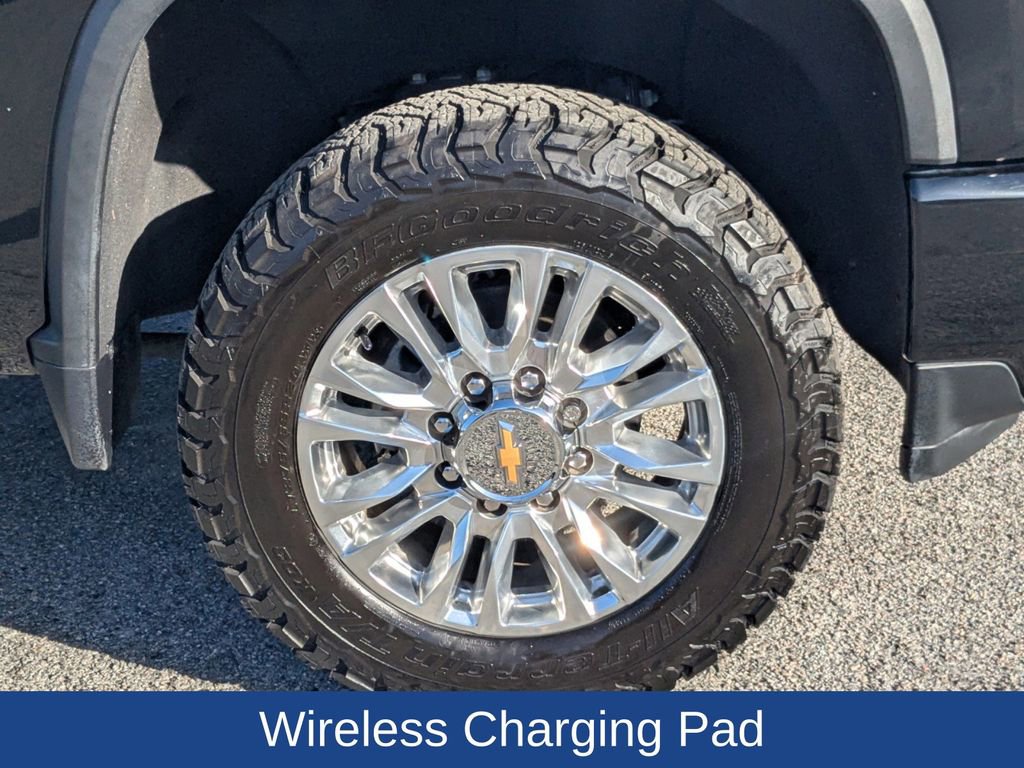 Used 2022 Chevrolet Silverado 2500 High Country w/ Z71 Off-Road Package image 11