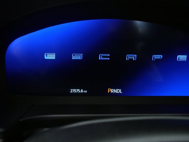 Certified 2025 Ford Escape Platinum AWD/4WD image 16