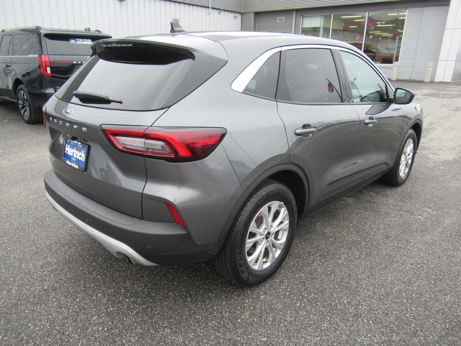 Certified 2023 Ford Escape Active w/ Tech Pack #1 FWD image 5
