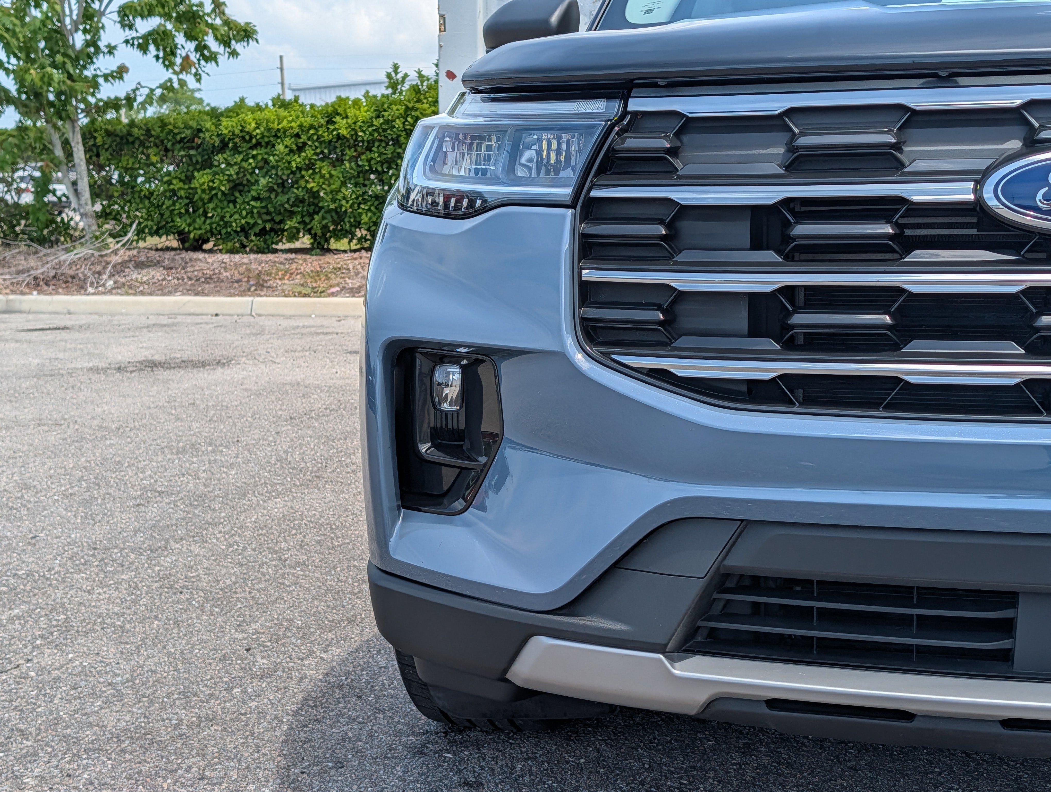 Certified 2025 Ford Explorer Active w/ Active Comfort Package RWD image 9