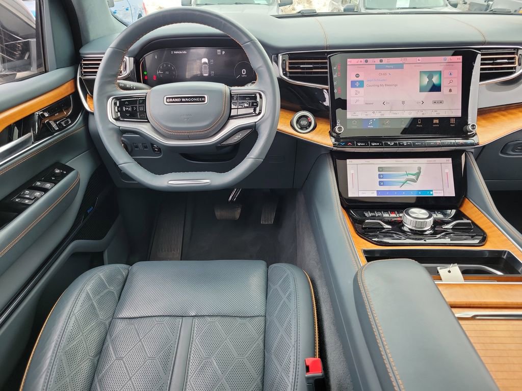 Used 2023 Jeep Grand Wagoneer Series III image 12