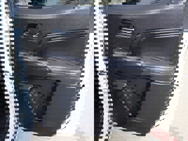 Used 2024 Chevrolet Colorado LT w/ LT Convenience Package image 19