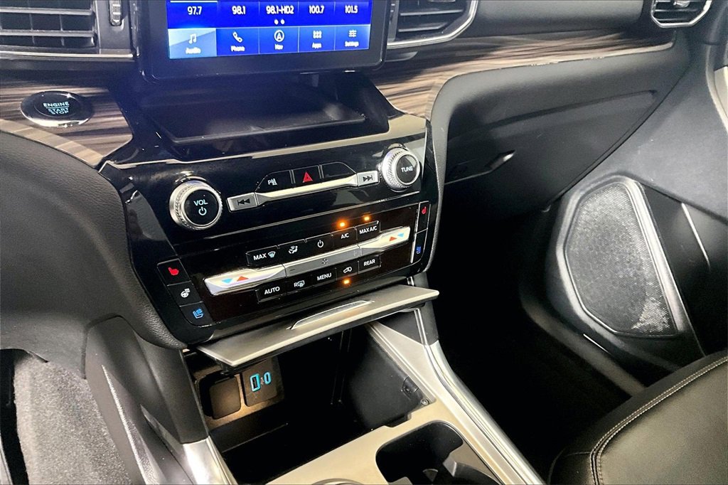 Certified 2024 Ford Explorer Limited image 26