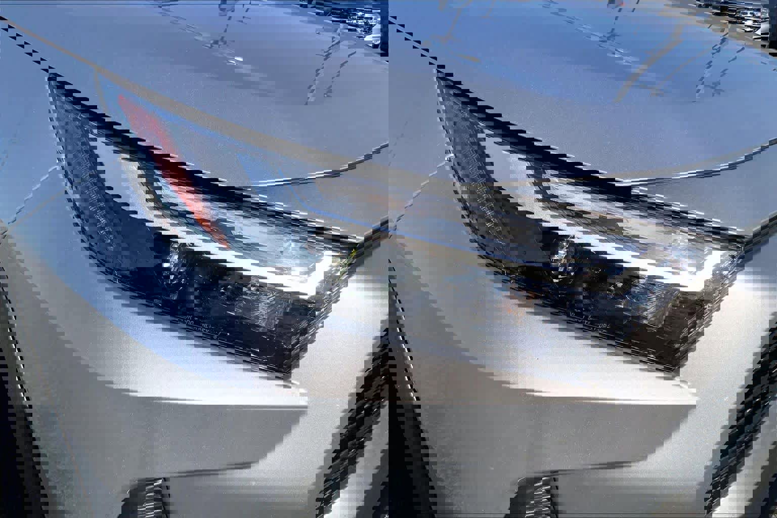 Used 2024 Toyota RAV4 XLE image 25