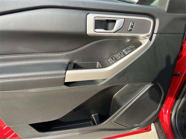 Certified 2023 Ford Explorer XLT w/ Equipment Group 202A image 17