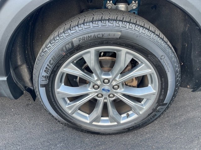 Certified 2022 Ford Explorer XLT w/ Equipment Group 202A image 12