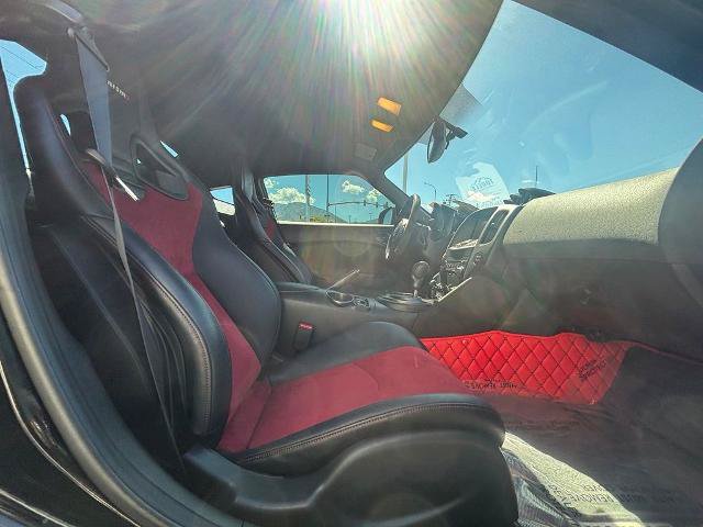 Used 2020 Nissan 370Z NISMO RWD image 26