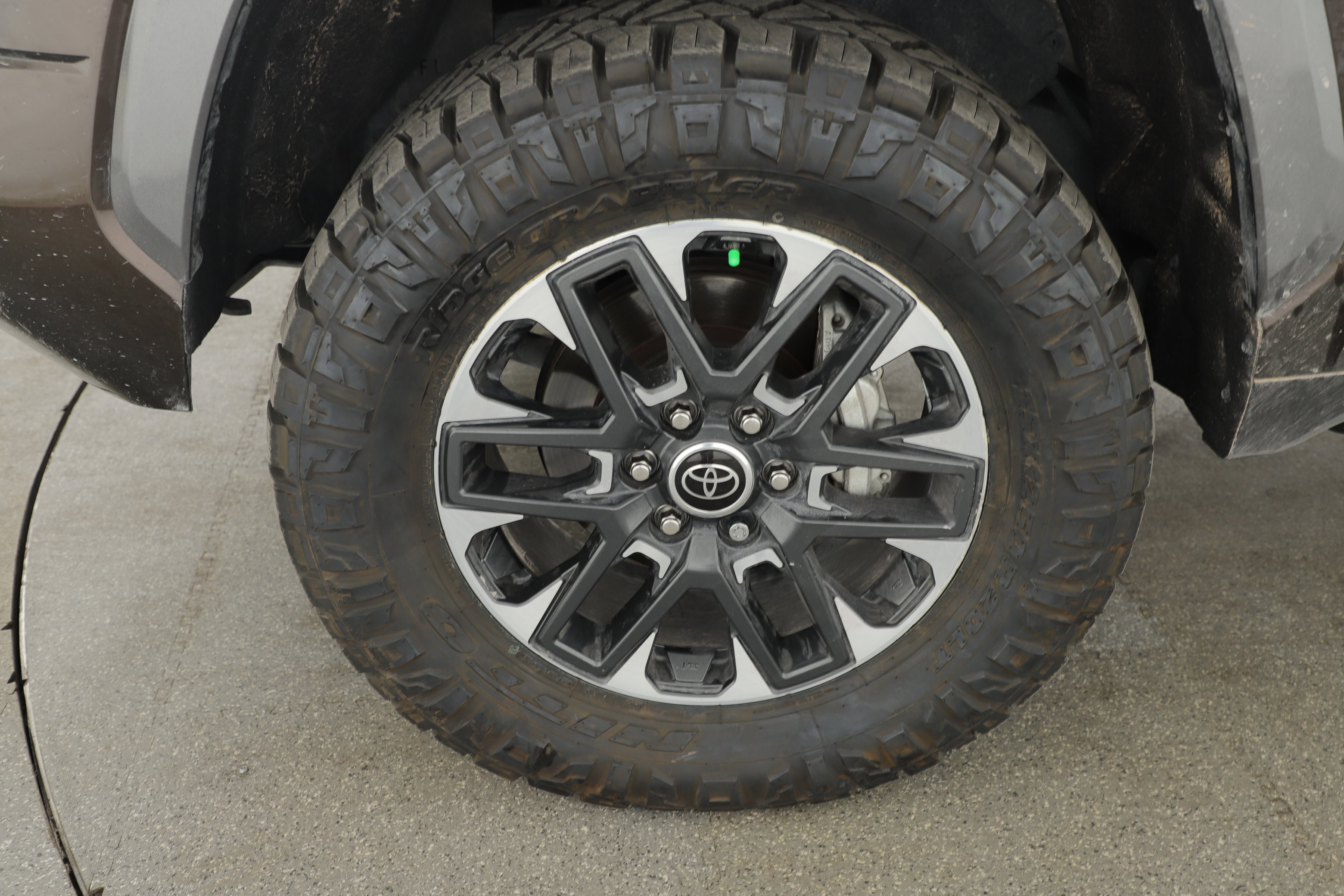 Used 2024 Toyota Tundra Limited image 18