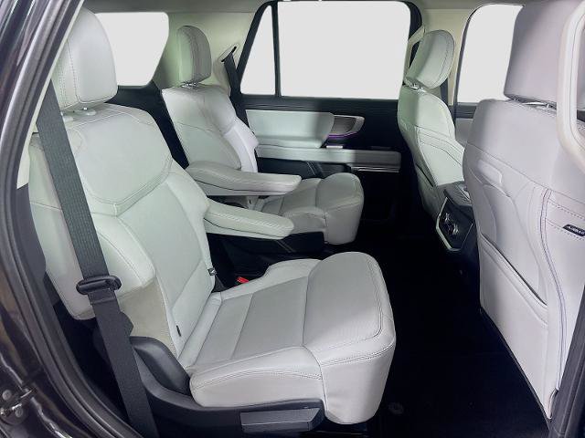 Certified 2025 Ford Expedition Platinum AWD/4WD image 30