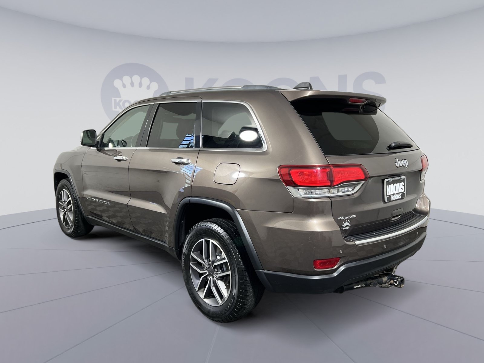 Used 2020 Jeep Grand Cherokee Limited w/ Premium Lighting Group AWD/4WD image 8
