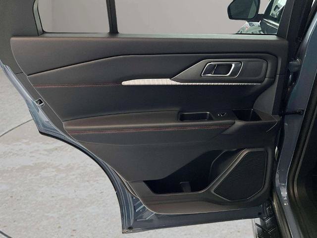 Certified 2025 Ford Explorer ST-Line AWD/4WD image 19
