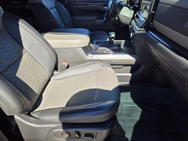 Used 2023 Chevrolet Silverado 1500 ZR2 w/ Technology Package image 12