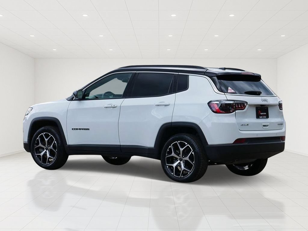 Used 2025 Jeep Compass Limited AWD/4WD image 4