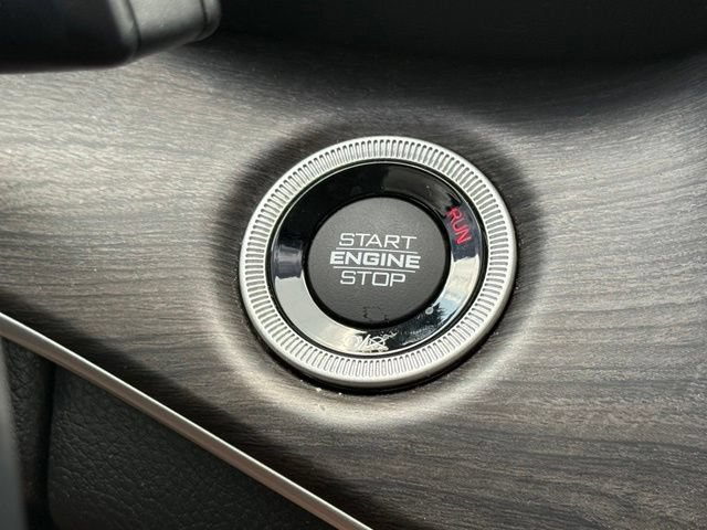 Used 2021 Jeep Grand Cherokee L Limited AWD/4WD image 22