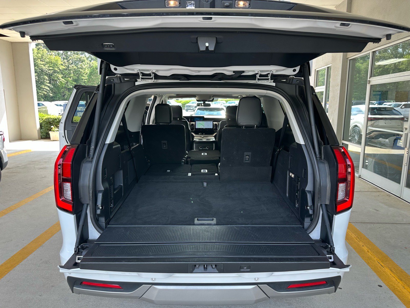 Certified 2025 Ford Expedition Max Platinum AWD/4WD image 30