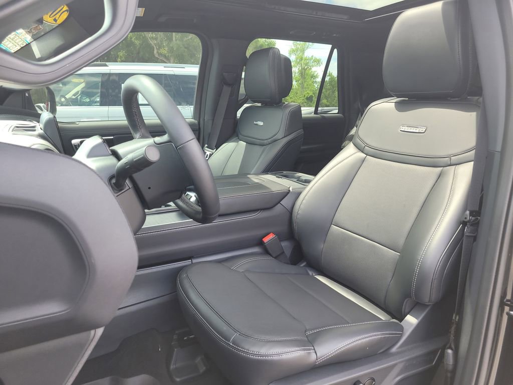 Certified 2026 Ford Expedition Platinum w/ Stealth Performance Package image 20