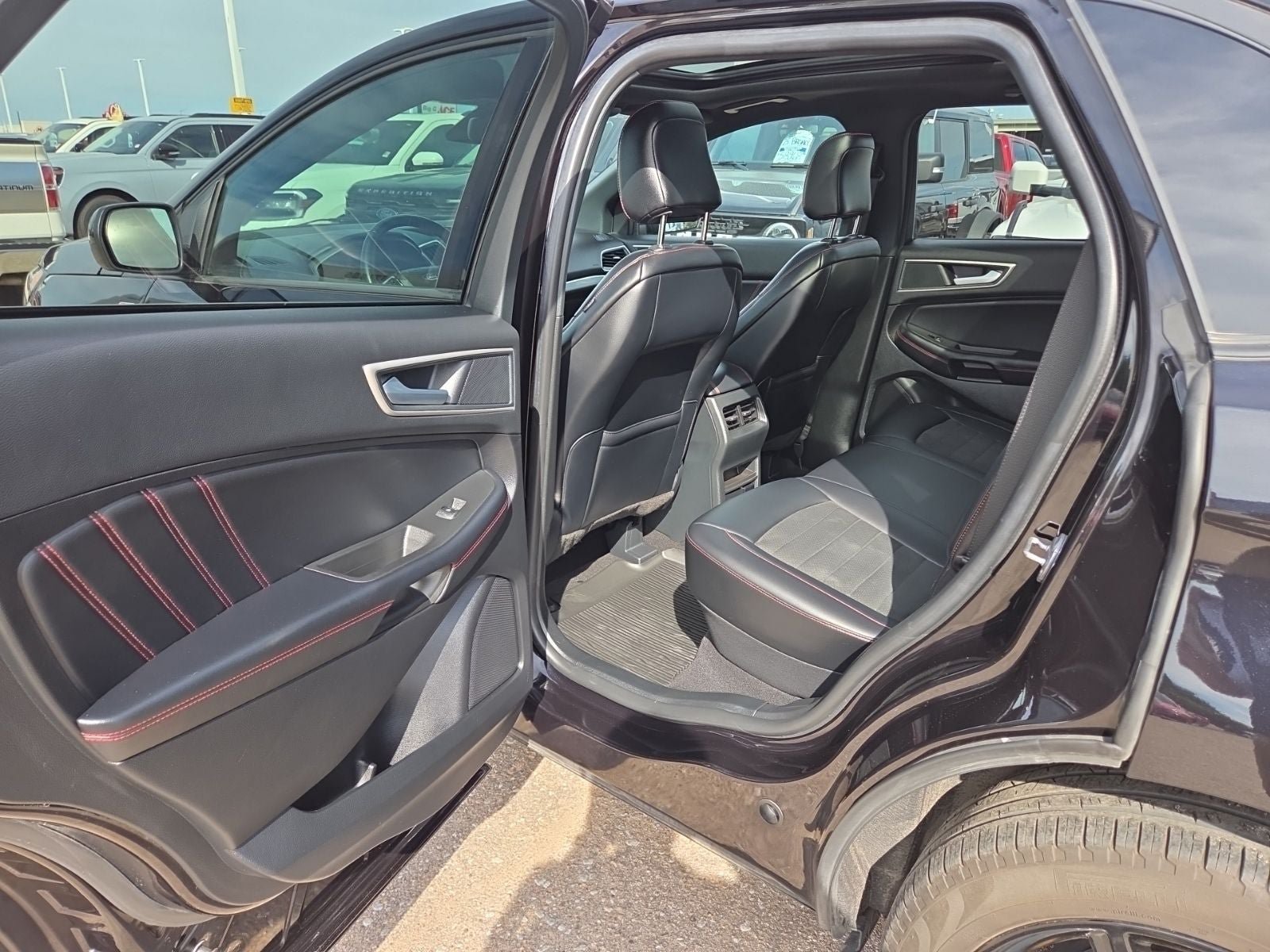 Certified 2024 Ford Edge ST-Line AWD/4WD image 46