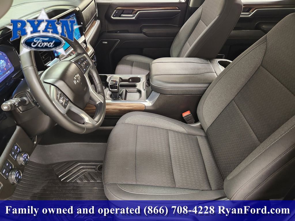 Used 2025 Chevrolet Silverado 1500 RST image 9