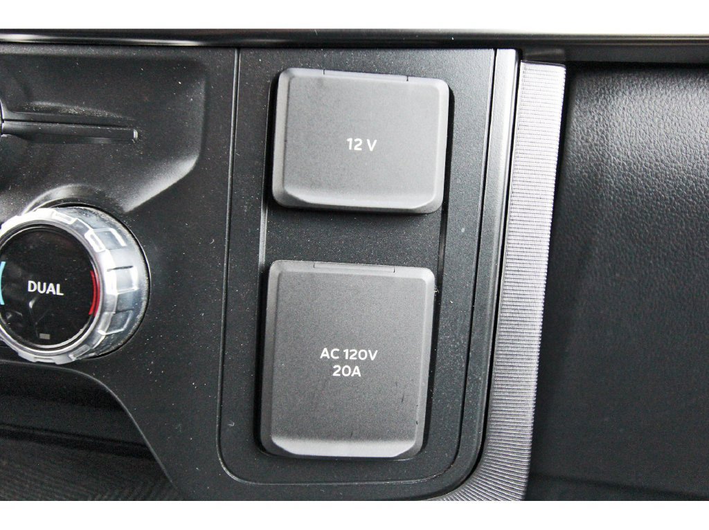 Certified 2022 Ford F150 Platinum w/ Equipment Group 701A High AWD/4WD image 33