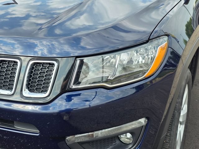 Used 2019 Jeep Compass Latitude w/ Popular Equipment Group AWD/4WD image 3