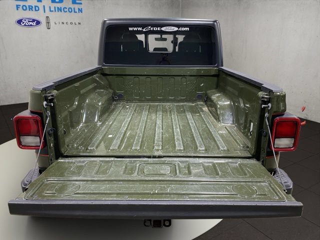 Used 2023 Jeep Gladiator Overland w/ Popular Equipment Package AWD/4WD image 23