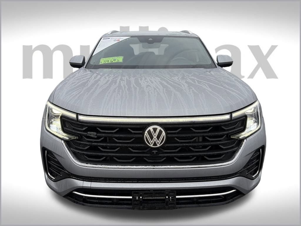 Used 2024 Volkswagen Atlas Cross Sport SEL Premium R-Line image 16