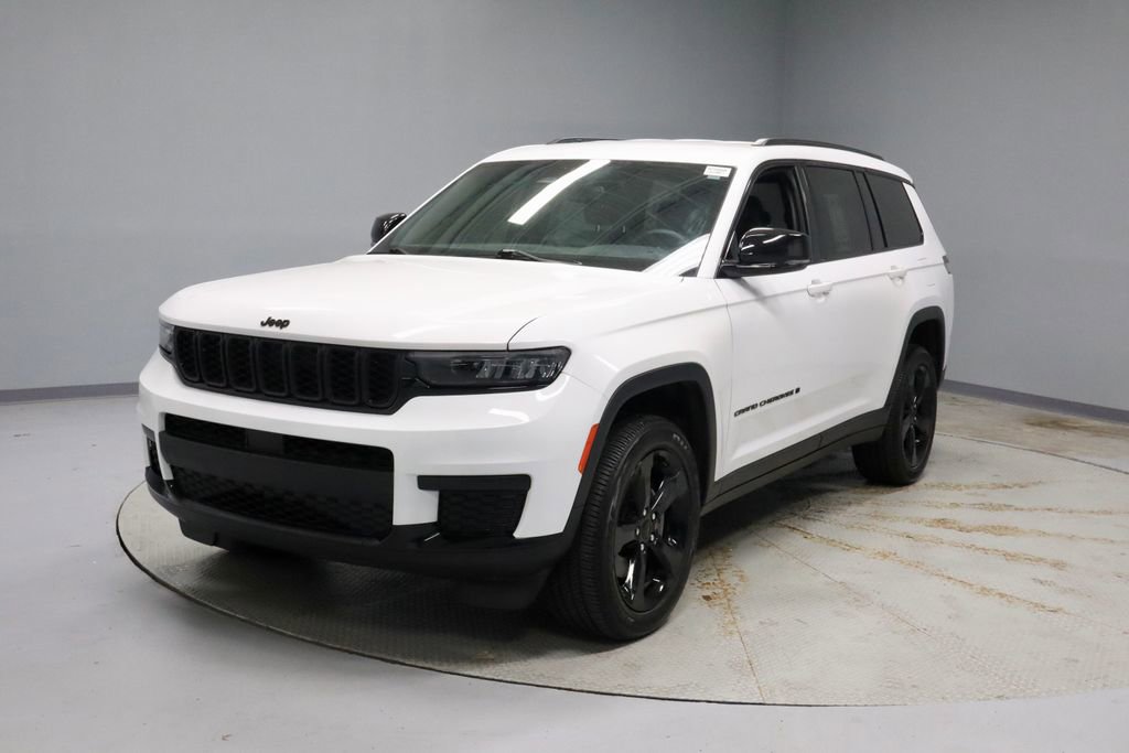 Used 2023 Jeep Grand Cherokee L Laredo AWD/4WD image 9