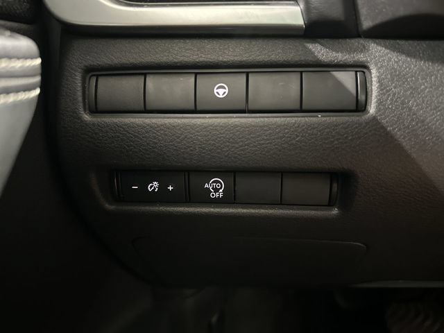 Used 2023 Nissan Rogue SV AWD/4WD image 31