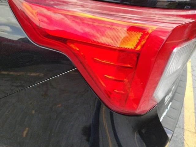 Certified 2023 Ford Explorer XLT RWD image 8