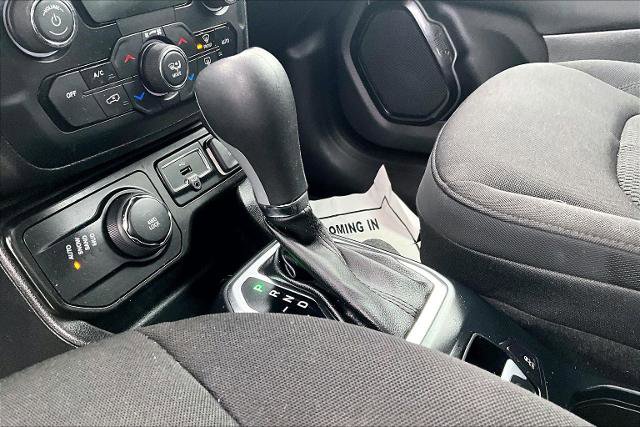 Used 2018 Jeep Renegade Altitude w/ UConnect 8.4 Nav Group image 15