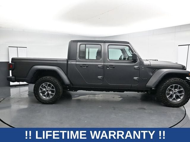Used 2024 Jeep Gladiator Sport AWD/4WD image 13