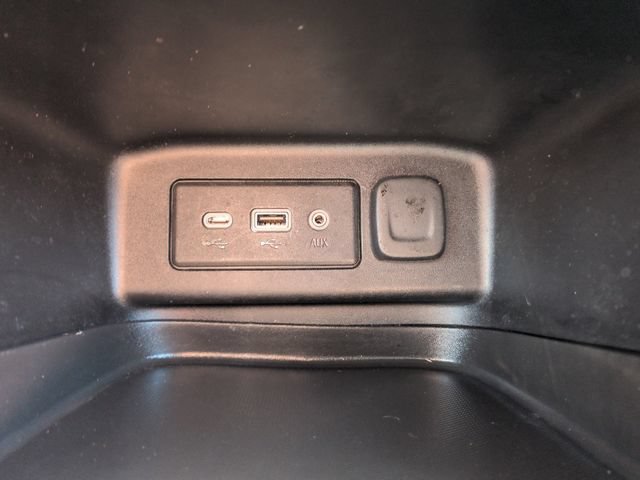 Used 2020 Chevrolet Equinox LT w/ Driver Convenience Package AWD/4WD image 41