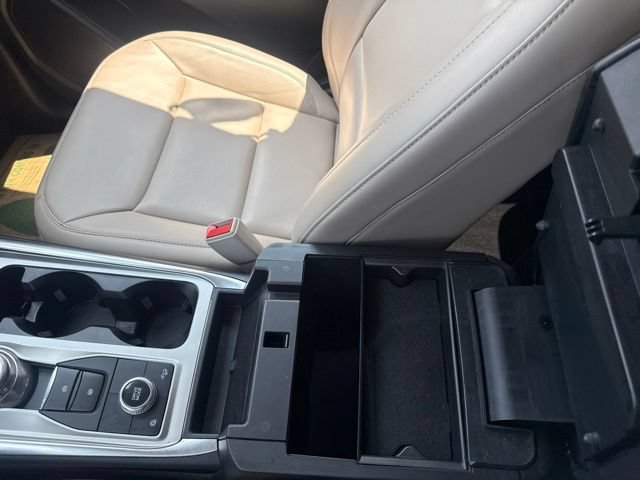 Certified 2023 Ford Explorer XLT w/ Equipment Group 202A AWD/4WD image 26