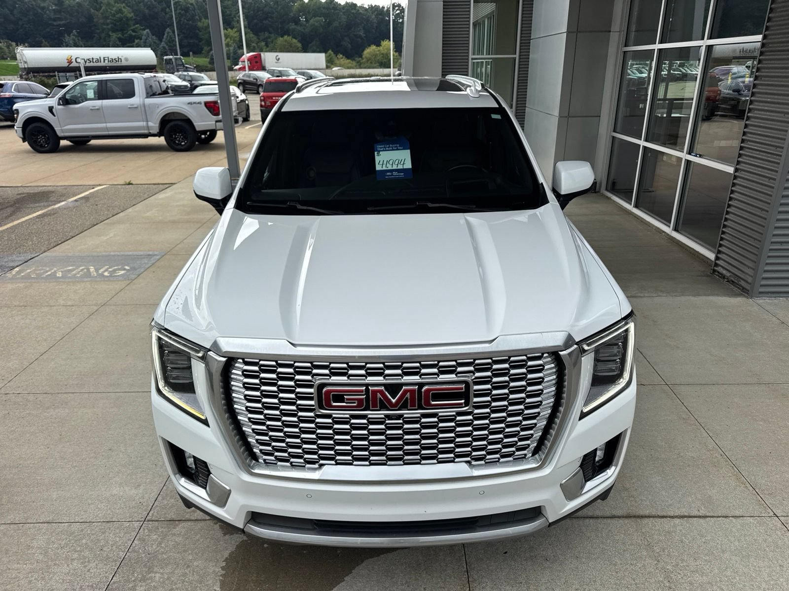 Used 2021 GMC Yukon XL Denali w/ Denali Premium Package AWD/4WD image 12