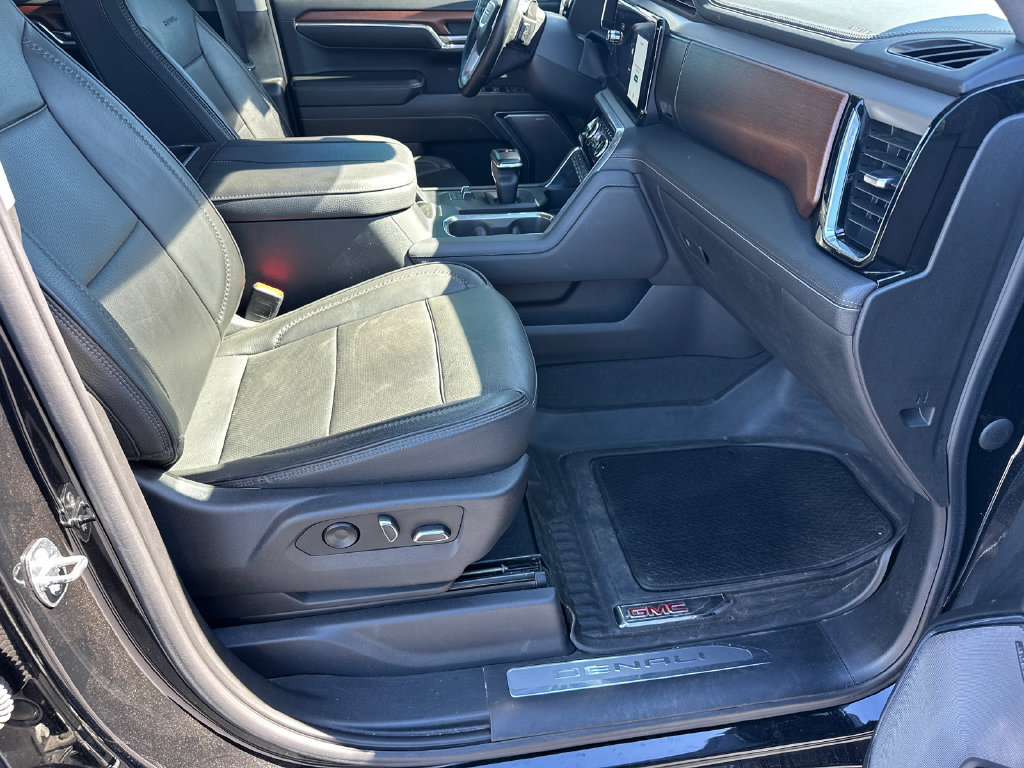 Used 2023 GMC Sierra 1500 Denali w/ Denali Reserve Package AWD/4WD image 13