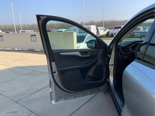 Certified 2022 Ford Escape SE image 22