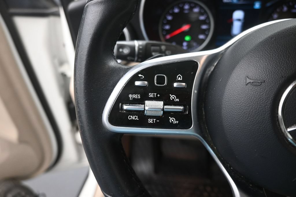 Used 2022 Mercedes-Benz GLC 300 image 28