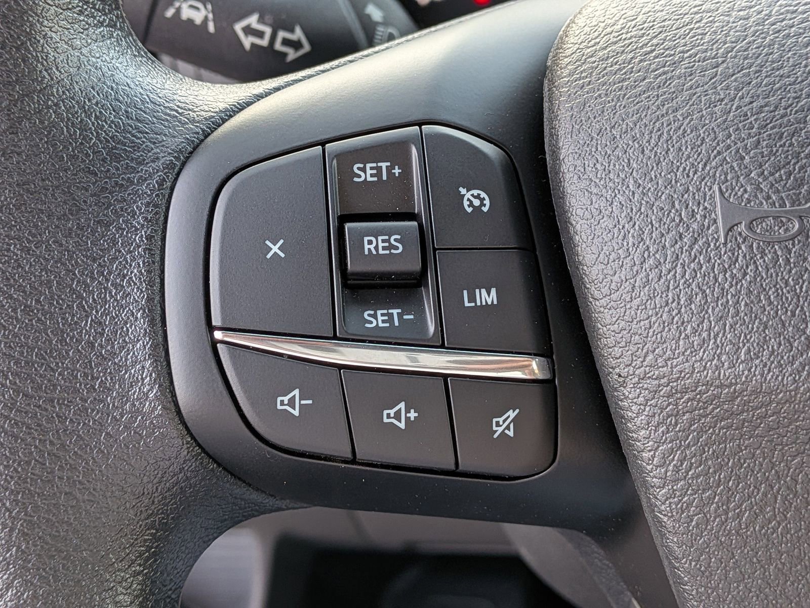 Certified 2025 Ford Transit 350 XL image 22