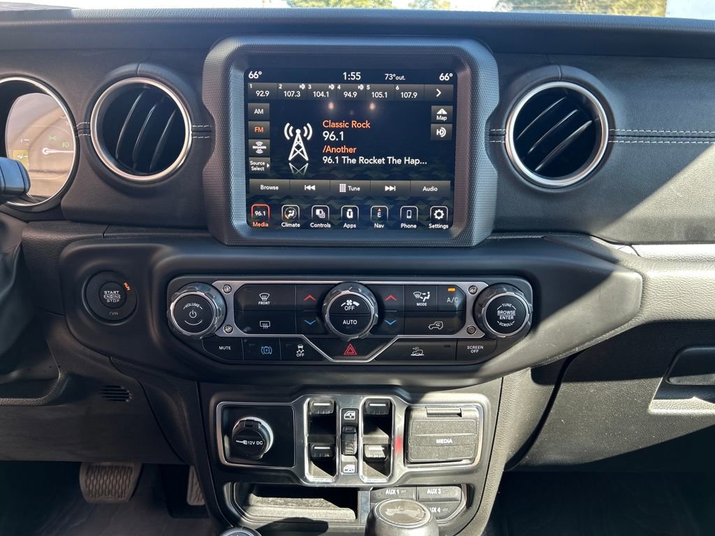 Used 2022 Jeep Wrangler Unlimited Sahara 4xe image 17